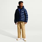 Giacca puffer ampia con cappuccio Therma-FIT Nike Sportswear "All Day Play" – Ragazzo/a