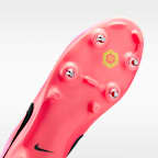 Chaussure de foot basse à crampons pour terrain gras Nike Tiempo Maestro Academy