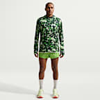 Playera de trail running Dri-FIT con gorro con protección contra los rayos UV para hombre Nike ACG "Solar Chase"