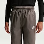 Nike Sportswear Club Older Kids' Woven Joggers