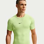 Playera de fitness ajustada de manga corta Dri-FIT para hombre Nike Pro