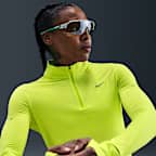 Playera de correr Dri-FIT UV de cierre de 1/4 para mujer Nike Swift