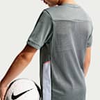 Nike Academy Older Kids' Dri-FIT Football Top