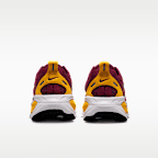 Tenis de correr en pavimento de la NFL para hombre Nike Vomero 18 (Washington Commanders)