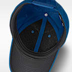 Gorra Swoosh con estructura Nike Club