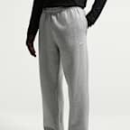 Nike Solo Swoosh Fleece-Hose mit offenem Saum (Herren)