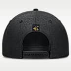 Gorra universitaria Nike ajustable para hombre Iowa Legacy Basketball Rope Rise