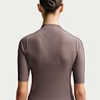 NikeSKIMS Weightless Women's Short-Sleeve T-Shirt