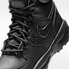 Nike Manoa 17 Older Kids' Boots