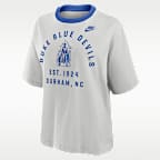 Playera universitaria Nike para mujer Duke Legacy Arch Script Boxy