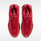 ナイキ ショックス R4 メンズシューズ