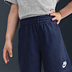 Conjunto de 2 piezas con shorts de tejido Knit Club para niños talla pequeña Nike