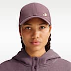 Nike Dri-FIT Club Structured Metal Logo Cap