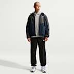 Chamarra Therma-FIT holgada de cierre completo para hombre Nike Windrunner