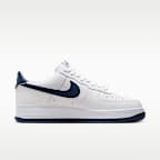 รองเท้าผู้ชาย Nike Air Force 1 '07
