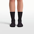 NikeSKIMS Women's Dri-FIT Pilates Grip Crew Socks (1 Pair)