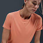 Playera de manga corta Dri-FIT para mujer Nike One Classic