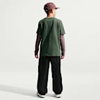 Playera para niños talla grande Nike Sportswear