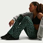 Κολάν Nike One Dri-FIT με μπατζάκια που φαρδαίνουν προς τα κάτω για μεγάλα κορίτσια