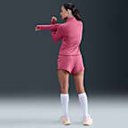 Playera de correr Dri-FIT UV de cierre de 1/4 para mujer Nike Swift