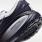 Nike Vomero 18 GORE-TEX Men's Waterproof Road Running Shoes with Reflective Accents
