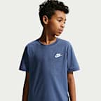 Nike Sportswear Older Kids' T-Shirt