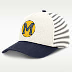 Gorra universitaria Nike Dri-FIT ajustable y con estructura A-Frame para hombre Michigan Origin of Speed Rise