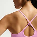 Nike One Camiseta de tirantes con sujetador deportivo integrado de sujeción media con almohadillas - Mujer