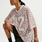 Løstsiddende Nike Sportswear Chill Lace-shorts med mellemhøj talje til kvinder