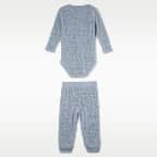 Conjunto de pants y mono de manga larga para bebé (6-12 meses) Nike Baby Essentials