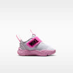 Tenis para bebé e infantil Nike Team Hustle D 12
