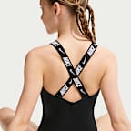 Jednodílné plavky Nike Swim s překříženými ramínky pro větší děti (dívky)