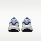 Nike Revolution 8 Straßenlaufschuh (Damen)