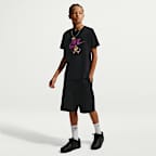 Playera para niños talla grande Nike Sportswear