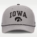 Gorra universitaria Nike ajustable para hombre Iowa Primetime Rise Rope