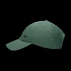 Nike Dri-FIT Club Unstructured Metal Swoosh Cap