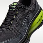 나이키 보메로 18 GORE-TEX 남성 생활 방수 로드 러닝화, 반사 디자인 포인트
