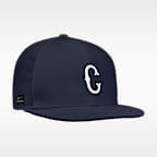 Gorra universitaria Nike Dri-FIT ajustada para hombre UConn