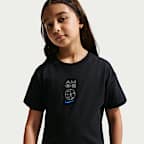 Nike Sportswear Older Kids' T-Shirt
