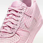 Buty damskie Air Force 1 '07 SE „Valentine's Day”