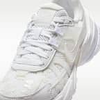 ナイキ V2K ラン ウィメンズシューズ