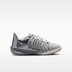 Tenis de básquetbol para niños grandes Nike G.T. Cut 4