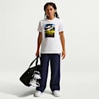 Playera para niños talla grande Nike Sportswear