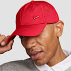 Nike Dri-FIT Club Unstructured Metal Swoosh Cap