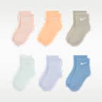 Calcetines invisibles con Swoosh metalizado para niños (6 pares) Nike