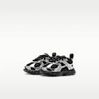 Tenis para bebé e infantil Nike V5 RNR