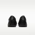 Nike Phantom 6 Low Academy Turf Football Shoes