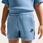 Conjunto de playera y shorts Tech Fleece para infantil Nike