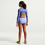 Conjunto de top cropped de manga larga y cintura alta para niña talla grande Nike Swim