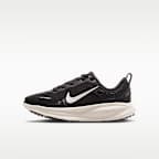 Nike Vomero 18 Straßenlaufschuh (ältere Kinder)